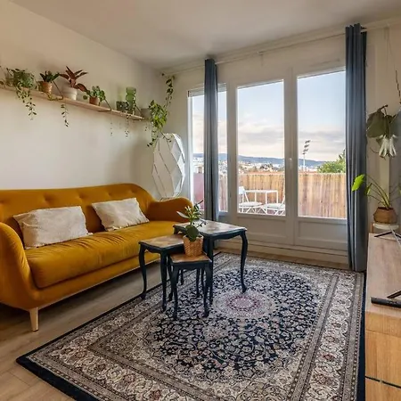 Les Charmettes #cosy#garage#balcon Appartement *